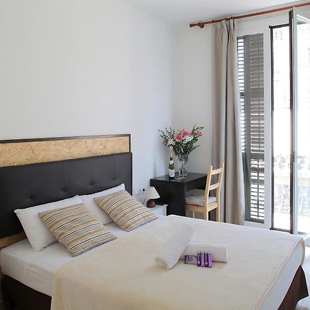 Hostal Balkonis Барселона Екстер'єр фото