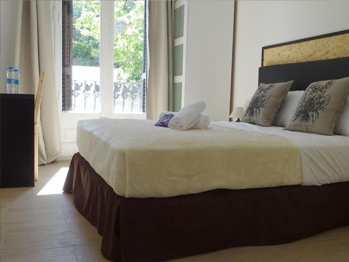 Hostal Balkonis Барселона Екстер'єр фото