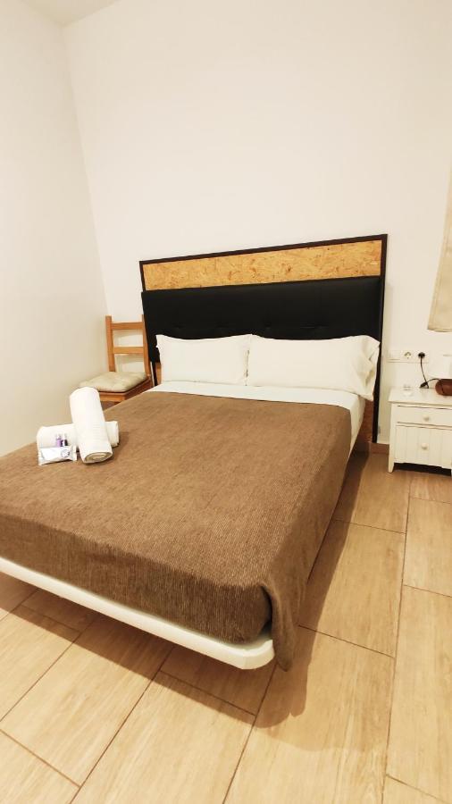 Hostal Balkonis Барселона Екстер'єр фото